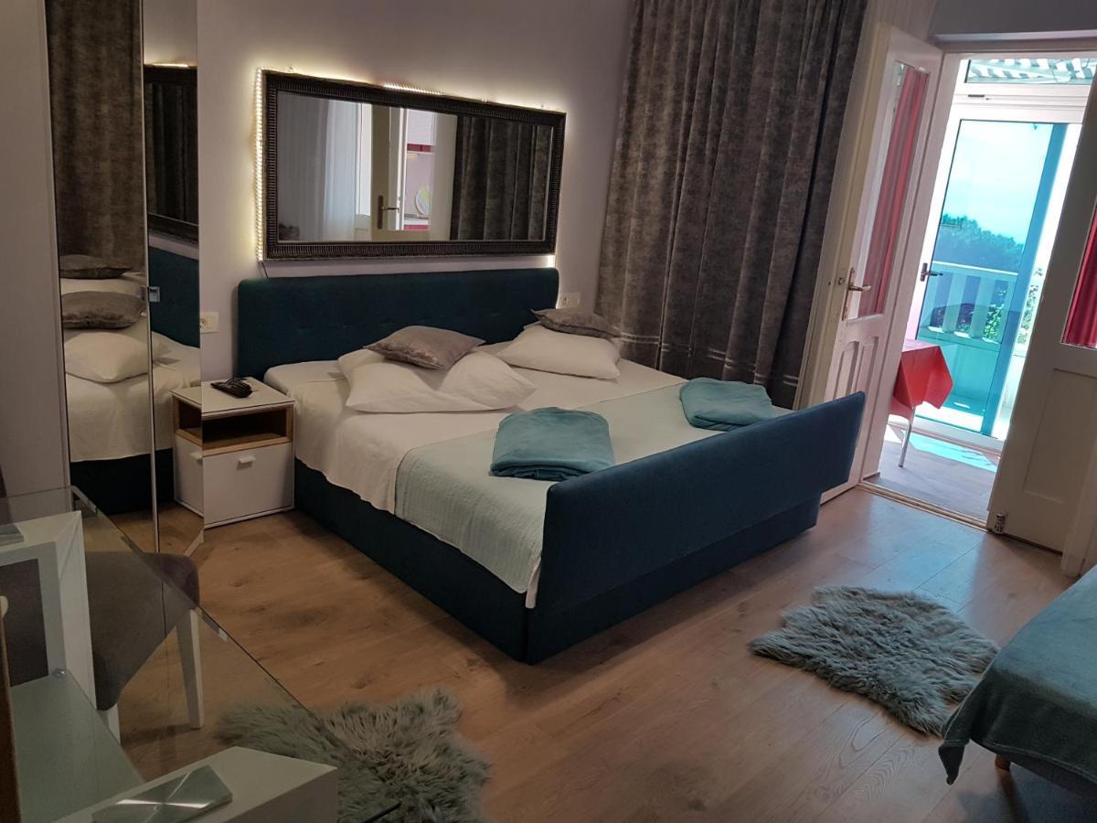 Villa Bose- Apartmani Luka Sodan Brela Bagian luar foto