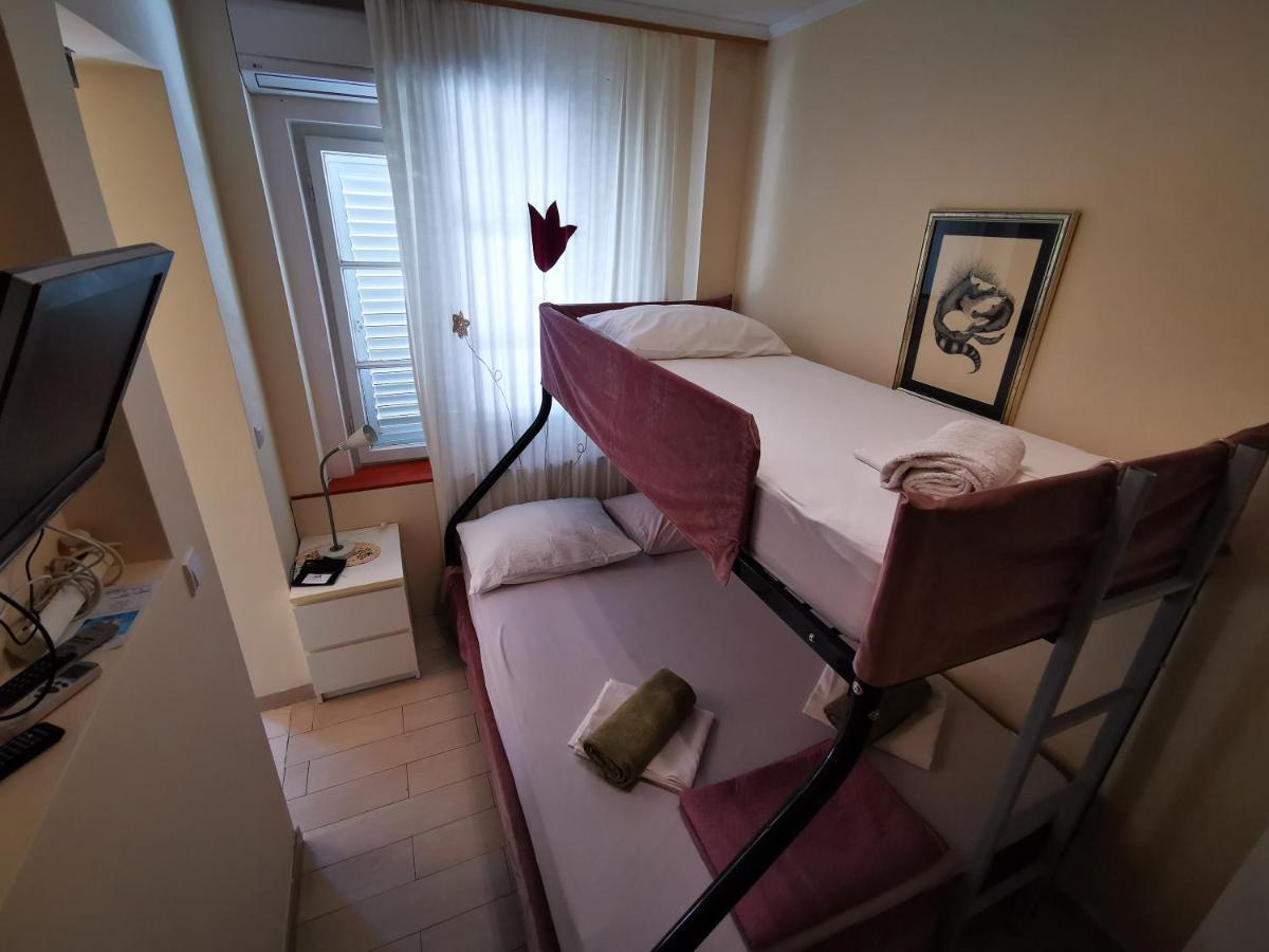 Villa Bose- Apartmani Luka Sodan Brela Bagian luar foto