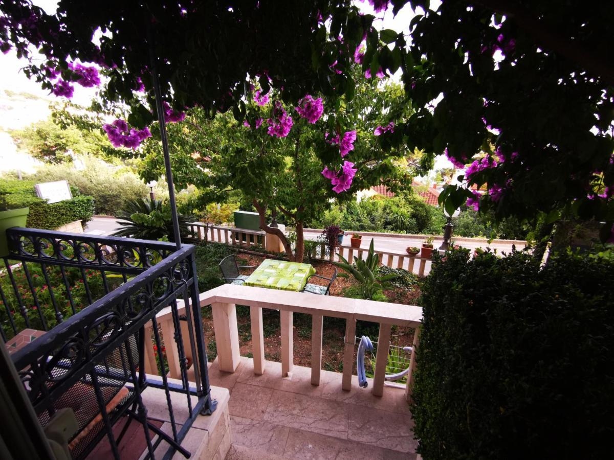 Villa Bose- Apartmani Luka Sodan Brela Bagian luar foto