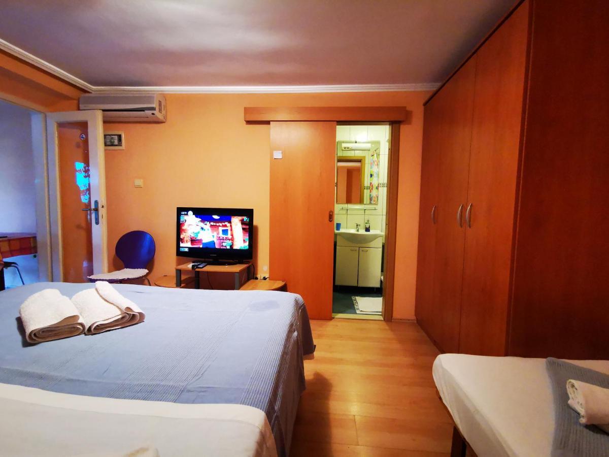Villa Bose- Apartmani Luka Sodan Brela Bagian luar foto